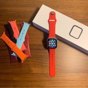 Apple Watch Series 4 plus bands